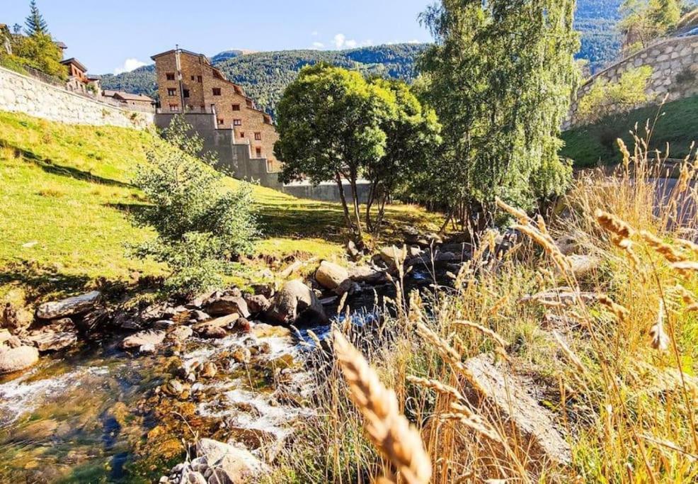 Unico Piso Colorido Y Divertido En Ransol - Increibles Vistas Al Rio Y Naturaleza - Ideal Familias L By Bonesvacances アンドラ・ラ・ベリャ エクステリア 写真